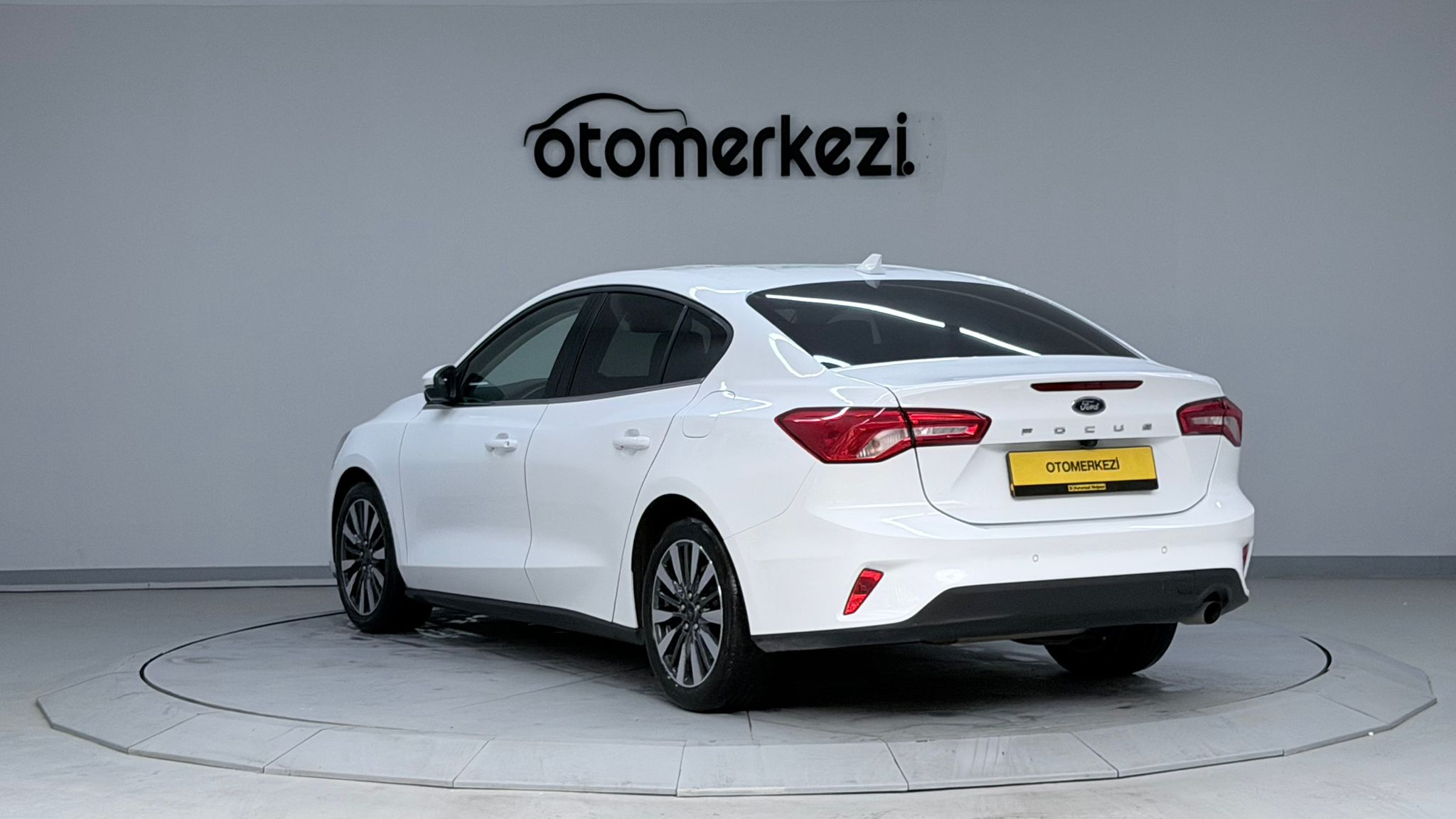 FORD FOCUS 7